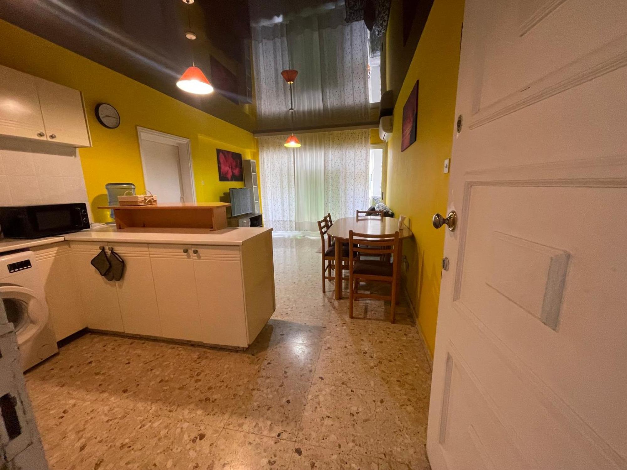 Апартаменты Charming & Comfy 2 Minutes To Mackenzie & 5 Minutes To Airport, Close To Restaurants & Center