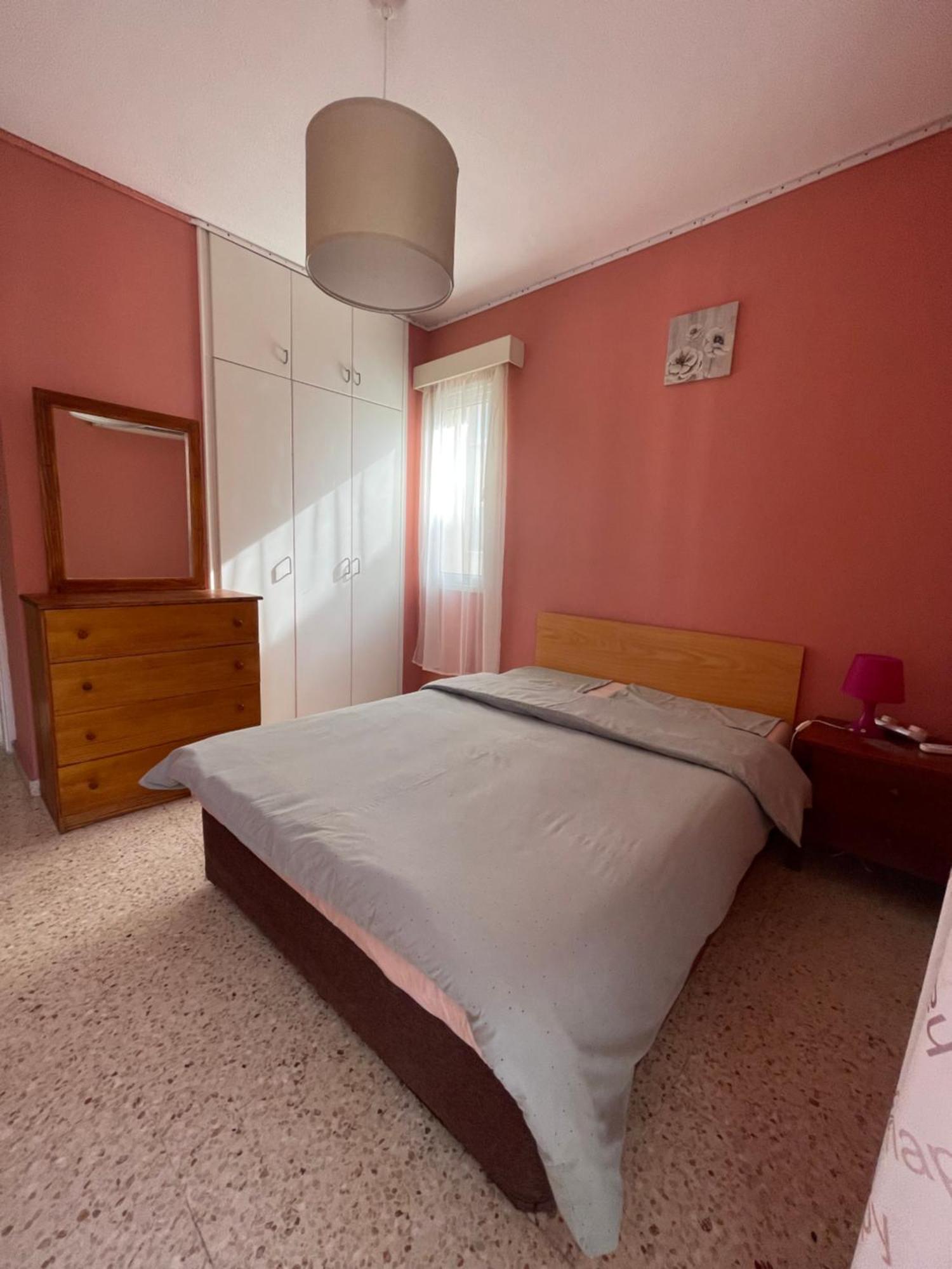 Charming & Comfy 2 Minutes To Mackenzie & 5 Minutes To Airport, Close To Restaurants & Center Апартаменты *